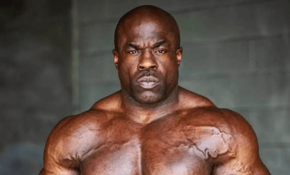 kali-muscle-hospitalized-after-gym-collapse